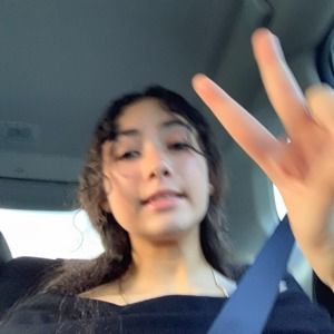 Meet your Posher, Joelia